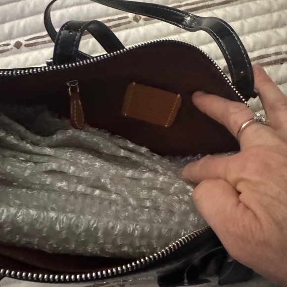 NWT Coach Asher Shoulder Bag CBJ05 in Glazed Leathe Silver/Black - Picture 9 of 10